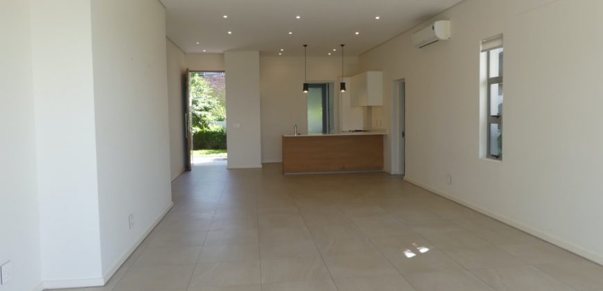 2 Bedroom 2 Bathroom Villa with Sea Views